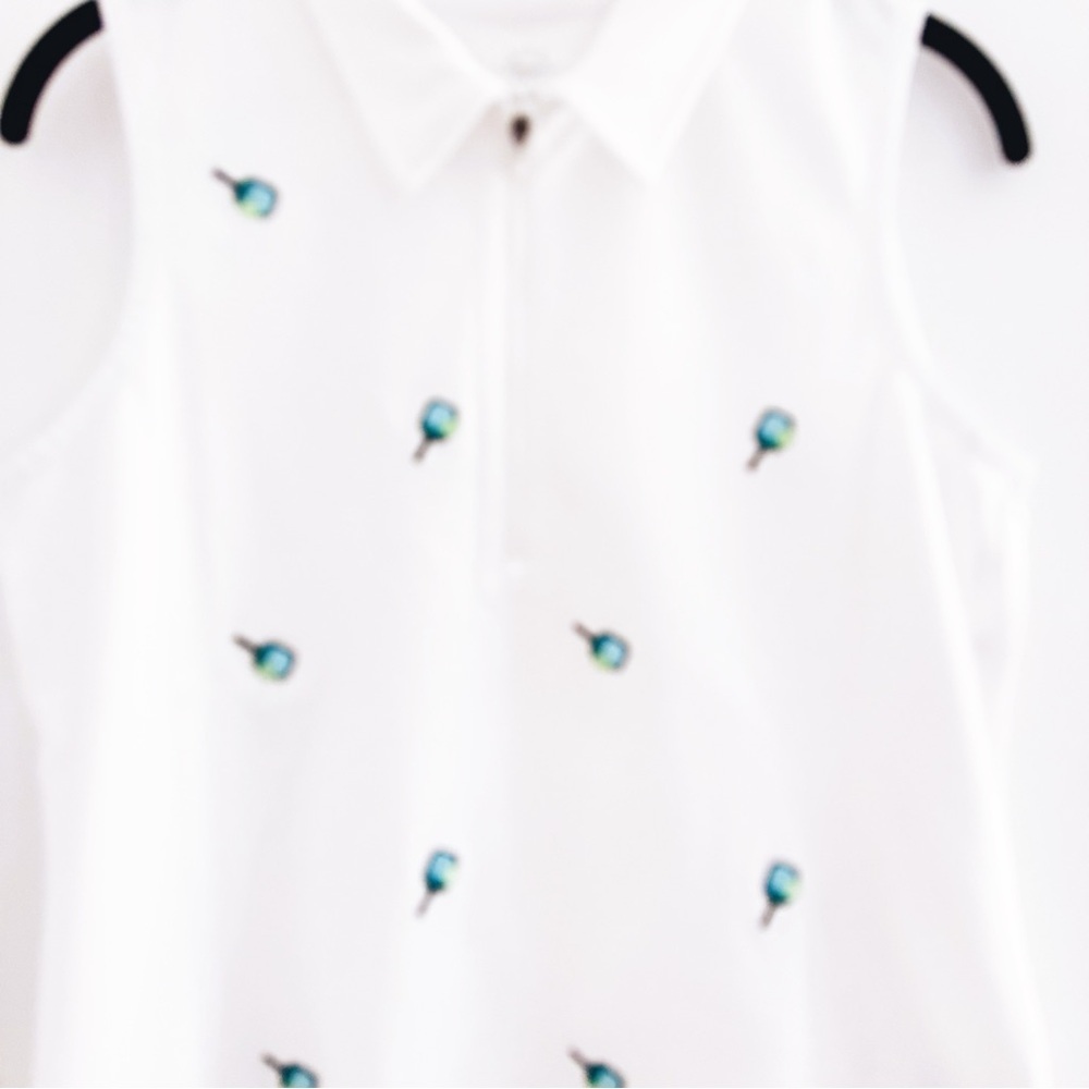 💚T by Talbots White Sleeveless Polo with Embroidery - Picture 2 of 9